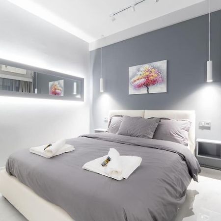 Lux Seaside Apartment By Volos Hospitality Екстер'єр фото