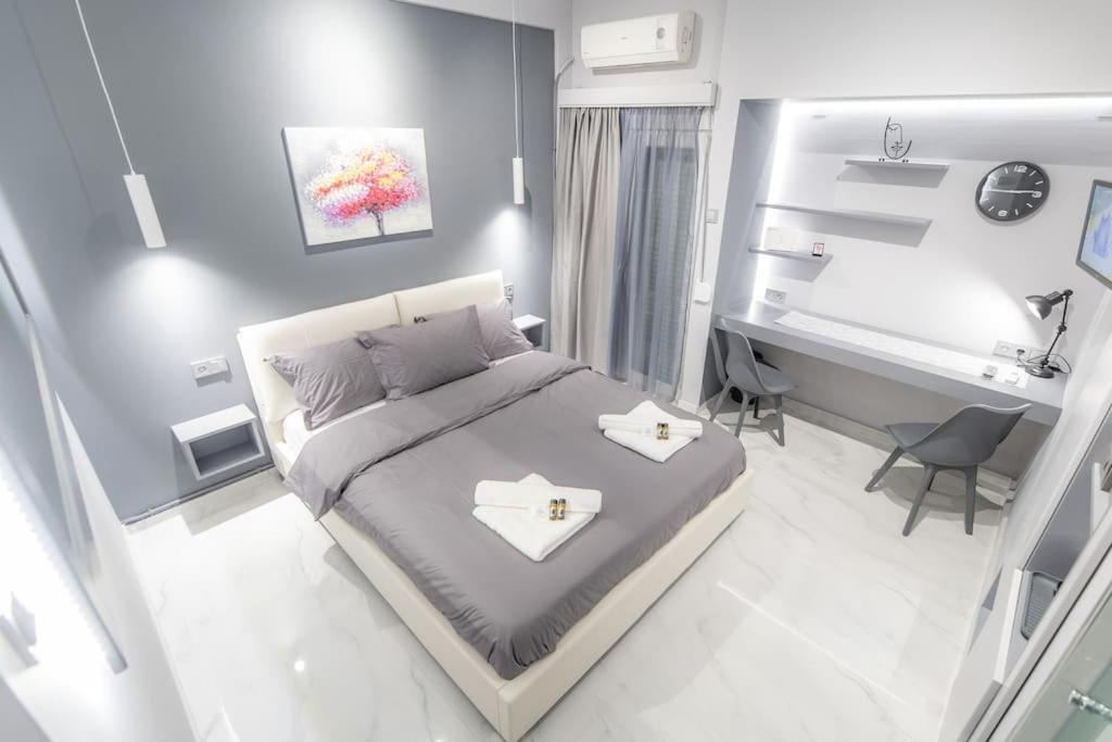 Lux Seaside Apartment By Volos Hospitality Екстер'єр фото