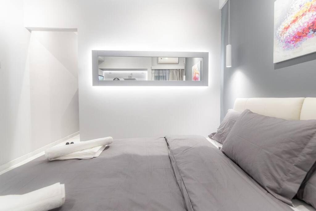 Lux Seaside Apartment By Volos Hospitality Екстер'єр фото